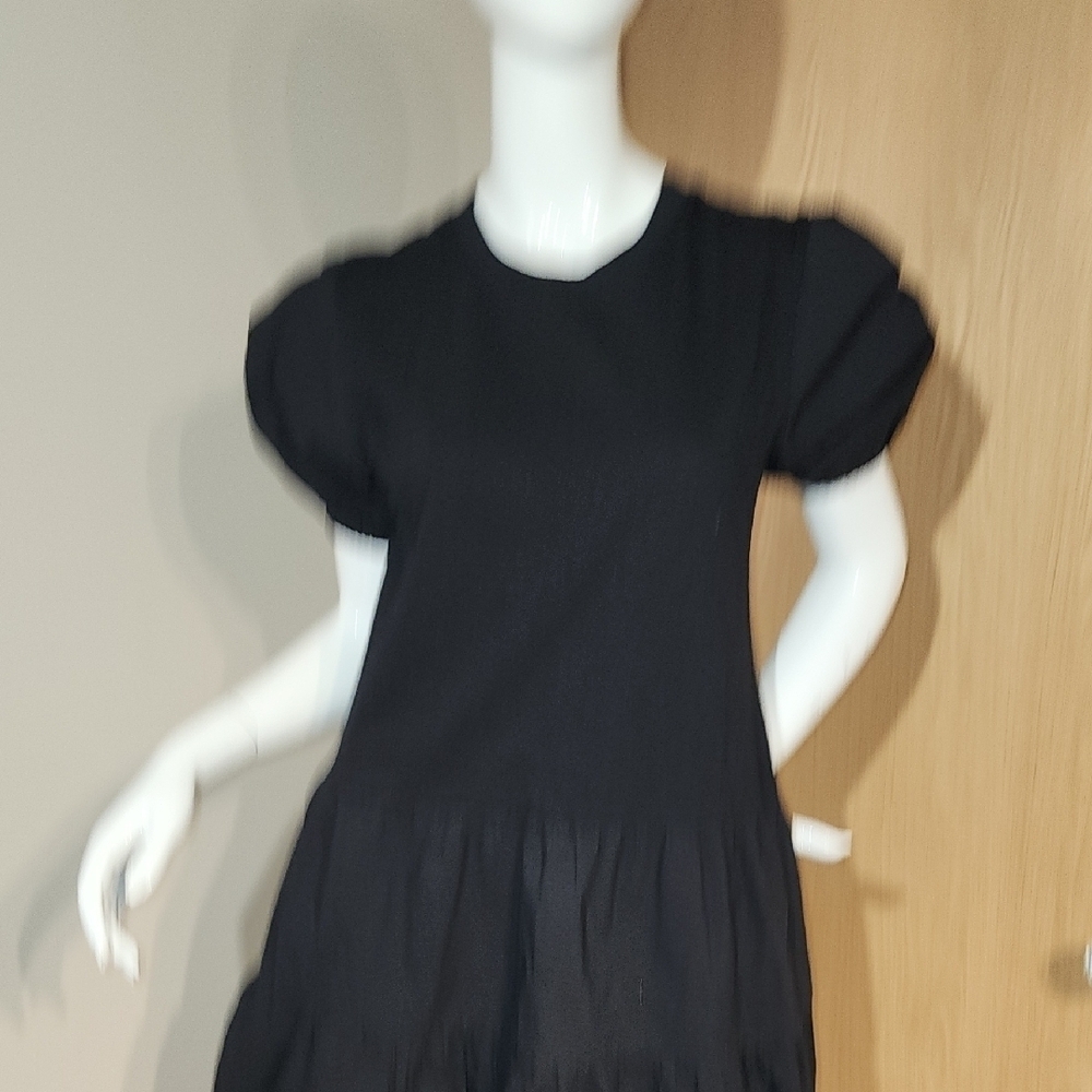 Black Puff Sleeve Tiered Dress - Picture 5 of 9